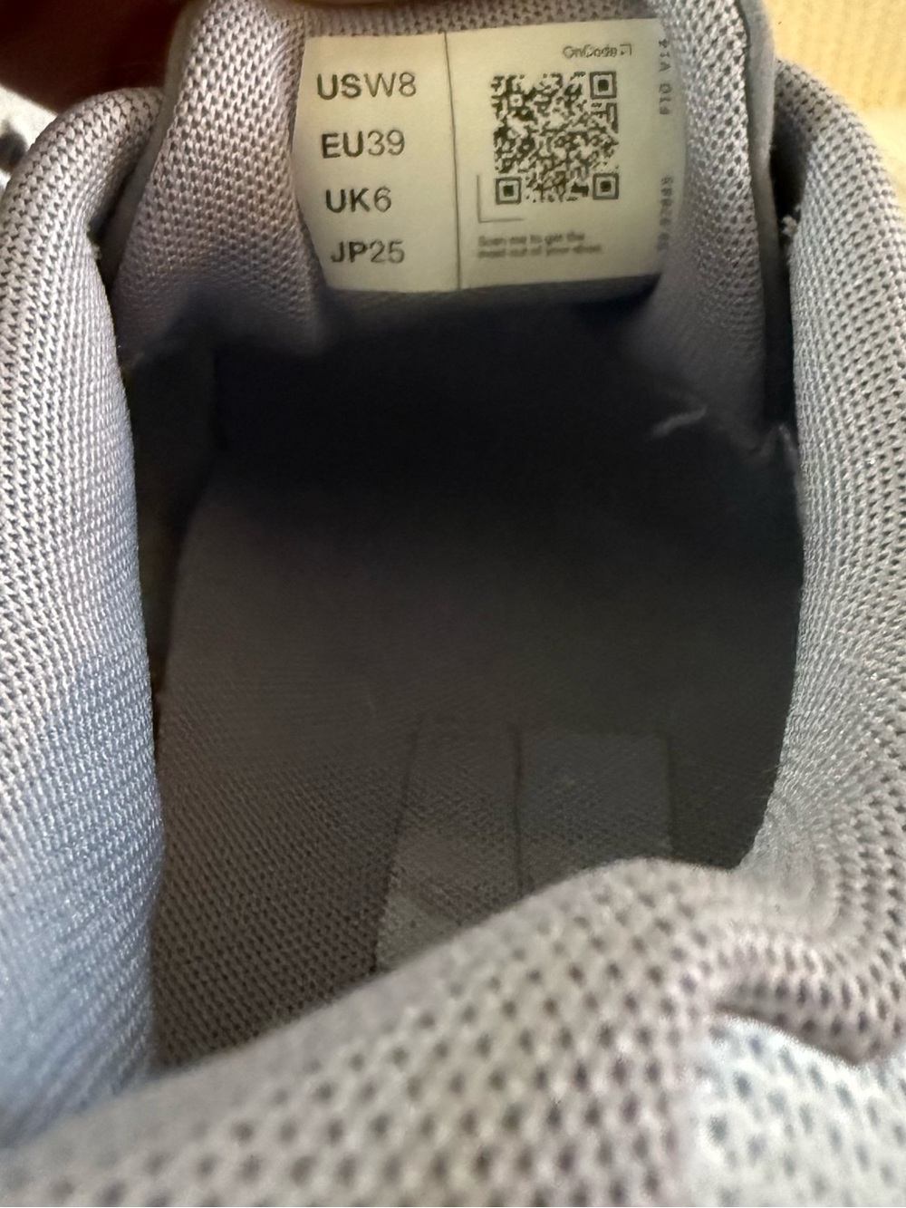 On Cloud 5 Running Shoes Gray White Women’s Size 8 EU 39 Lightweight - Picture 8 of 9
